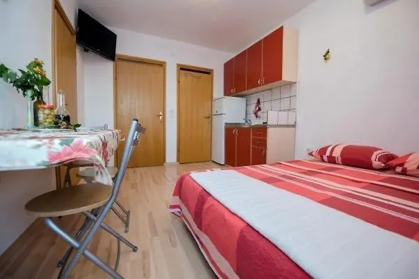 Apartman In Mit Meerblick, Terrasse, Klimaanlage, W-lan 4659-1 *